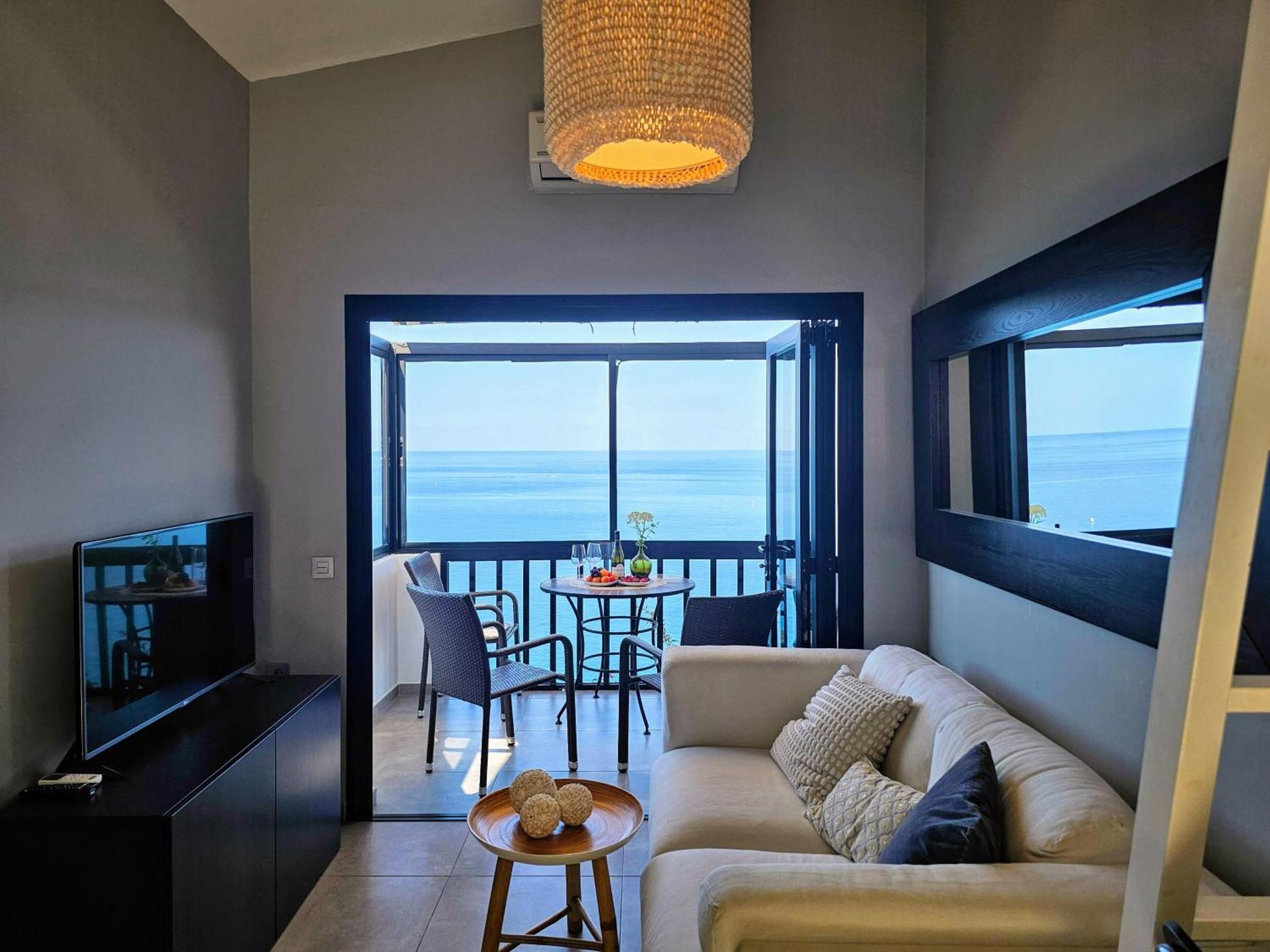 Very Romantic Seaview Apartment Patalavaca Mogan With Warm Pool ภายนอก รูปภาพ