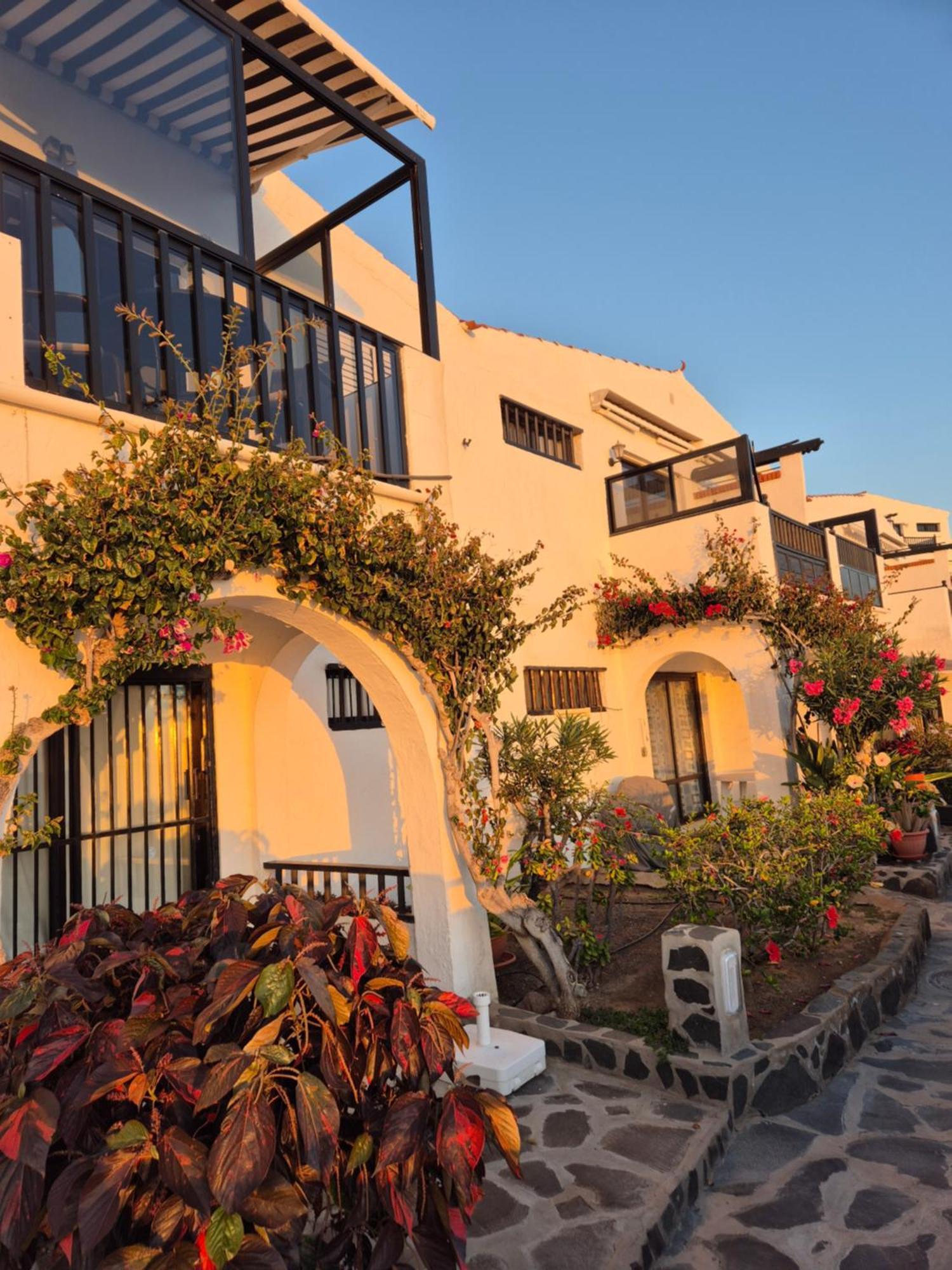 Very Romantic Seaview Apartment Patalavaca Mogan With Warm Pool ภายนอก รูปภาพ
